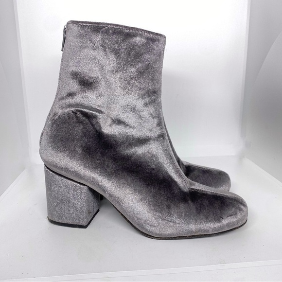 Free People Gray Velvet Cecile Ankle Bootie Boot 36 - Picture 1 of 6